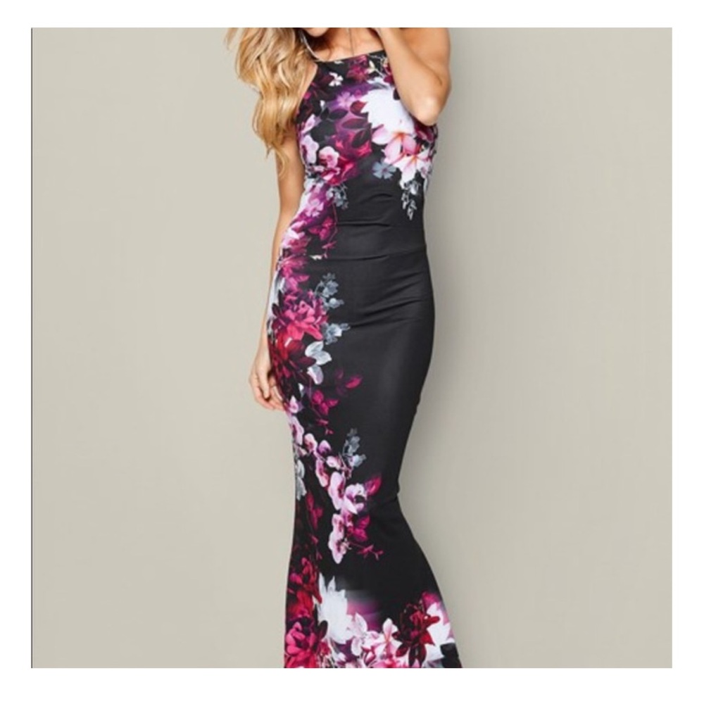 VENUS Maxi Floral Dress Size large
